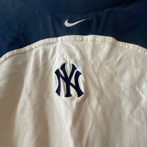 Vintage Yankees Tee